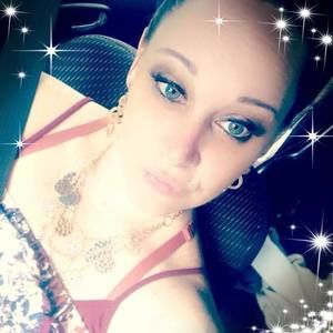 Meet your Posher, Holly